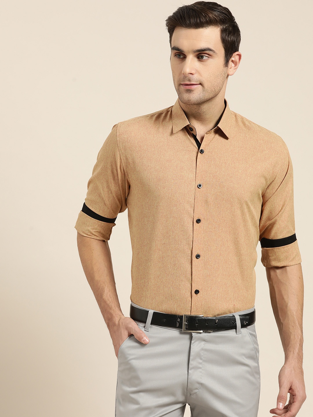 

SOJANYA Men Beige Classic Regular Fit Solid Formal Shirt