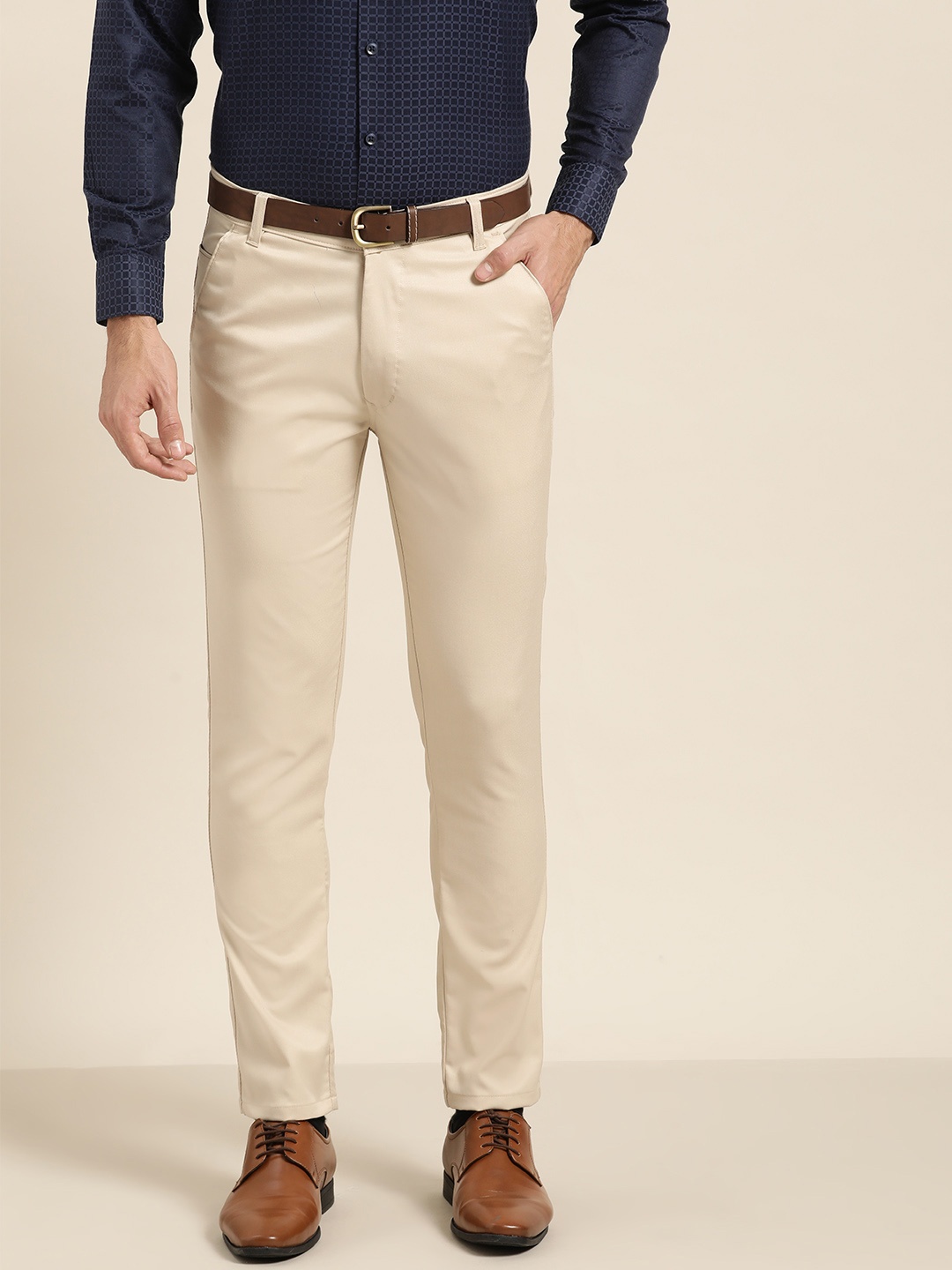 

SOJANYA Men Cream-Coloured Smart Fit Solid Formal Trousers