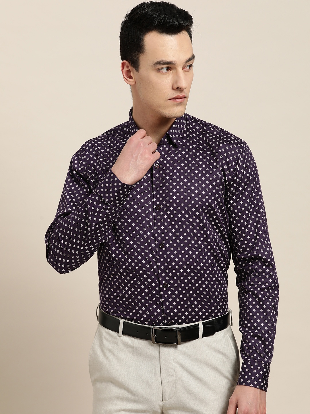 

SOJANYA Men Purple & White Classic Fit Printed Formal Shirt