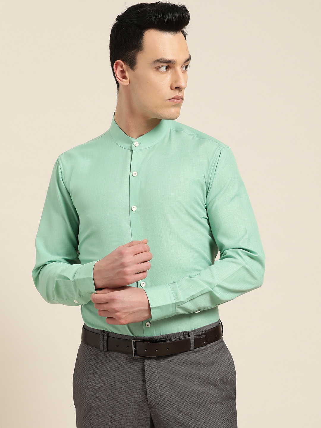 

SOJANYA Men Green Classic Regular Fit Solid Formal Shirt