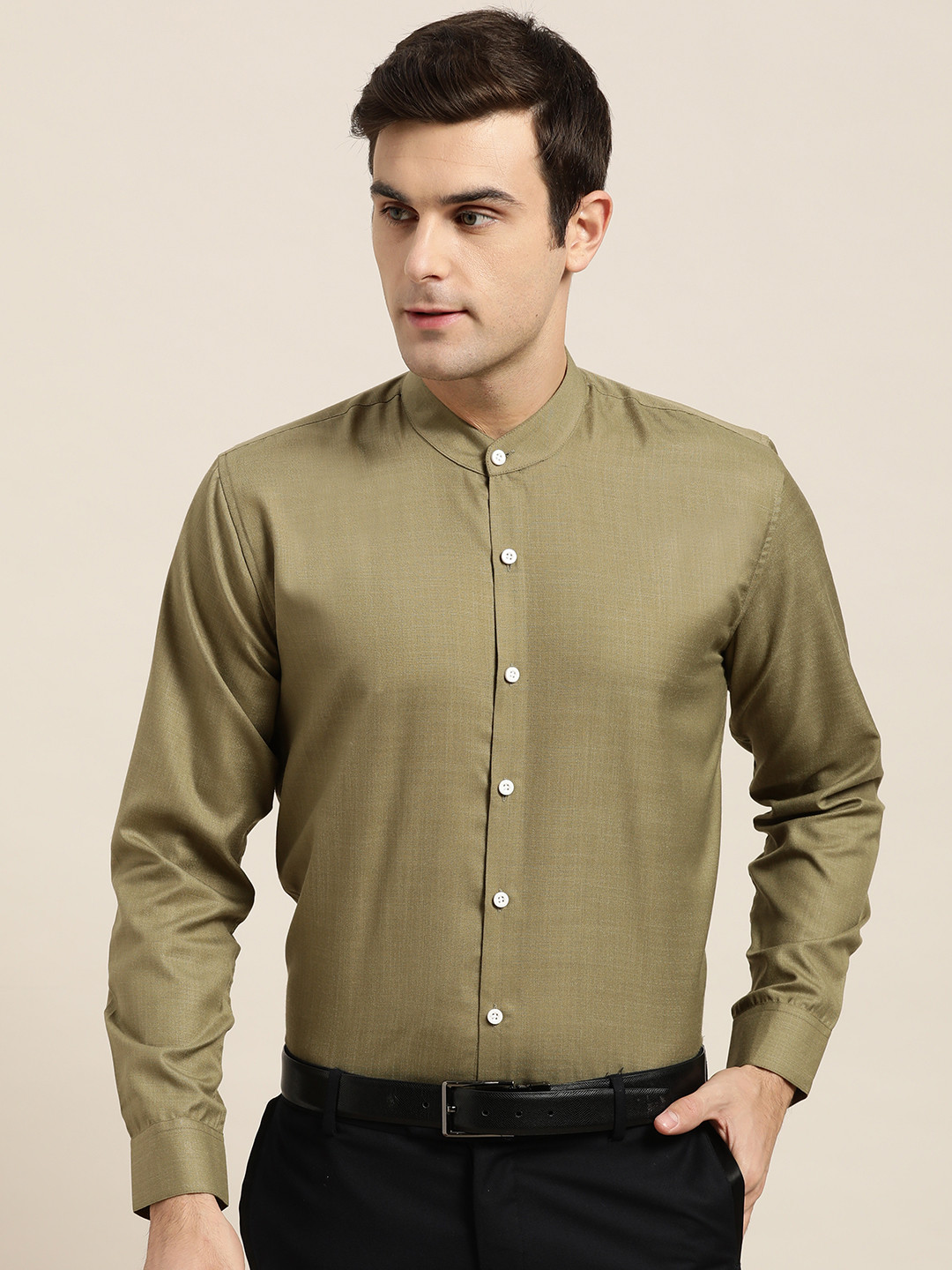 

SOJANYA Men Olive Green Classic Regular Fit Solid Formal Shirt