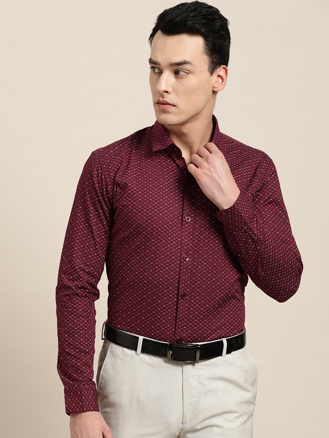 

SOJANYA Men Maroon & Grey Classic Fit Printed Formal Shirt