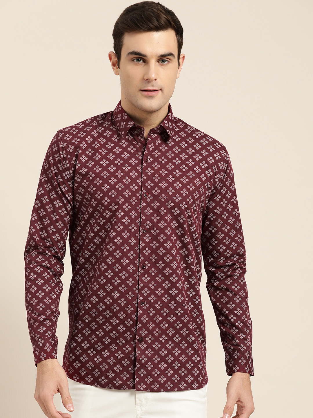 

SOJANYA Men Maroon & White Classic Fit Printed Casual Shirt