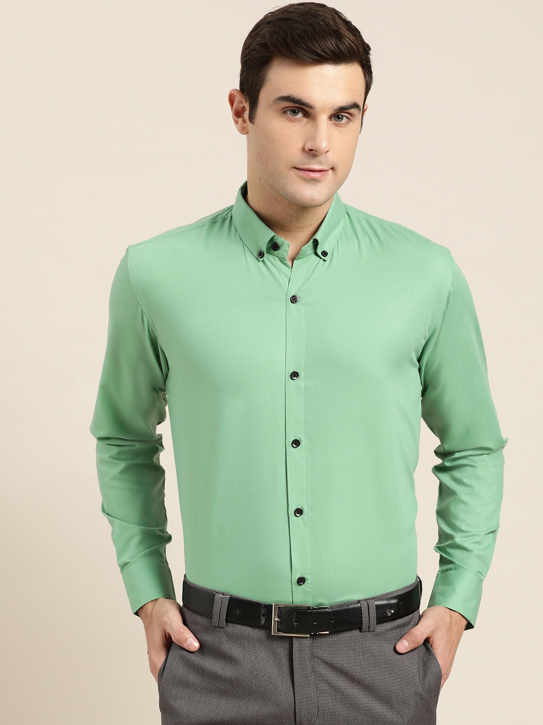 

SOJANYA Men Green Classic Regular Fit Solid Formal Shirt