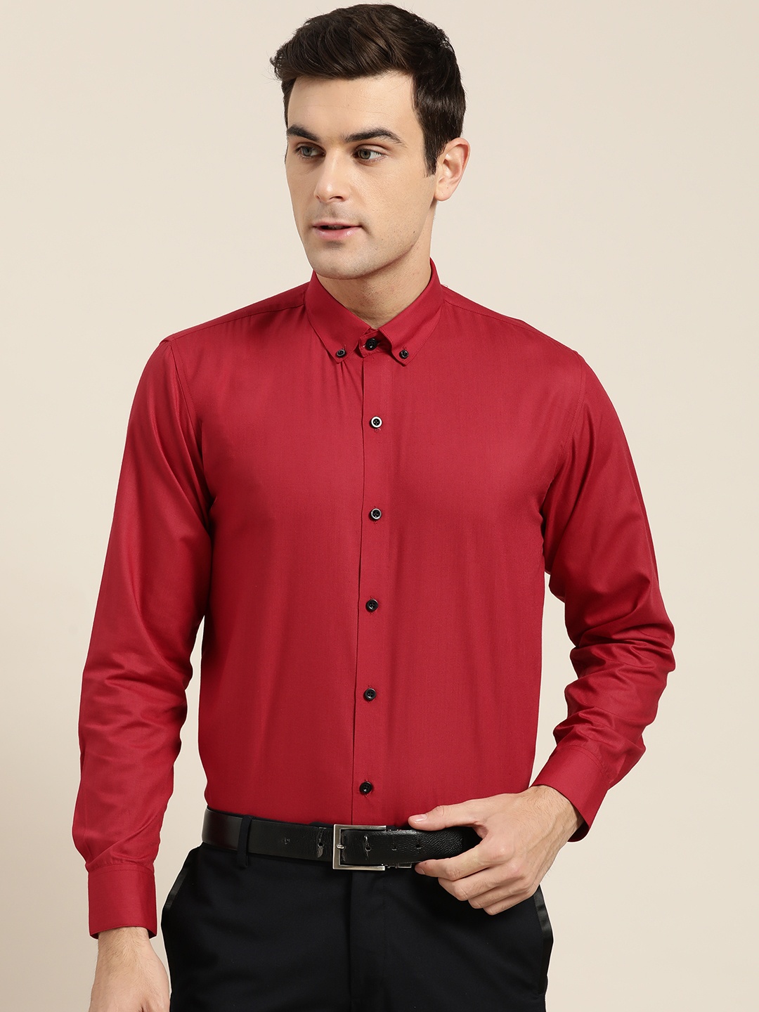 

SOJANYA Men Rust Red Classic Regular Fit Solid Formal Shirt