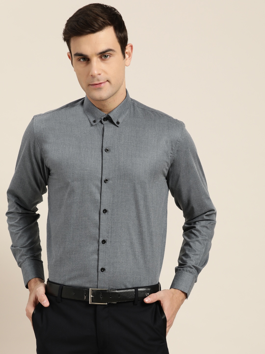 

SOJANYA Men Charcoal Grey Classic Fit Solid Formal Shirt