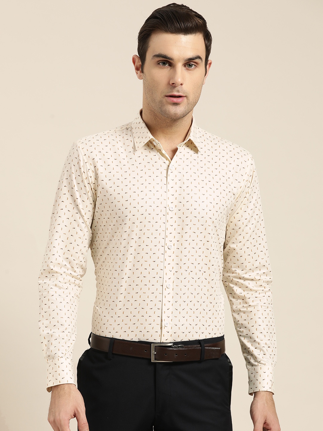 

SOJANYA Men Beige & Mustard Brown Classic Regular Fit Printed Formal Shirt