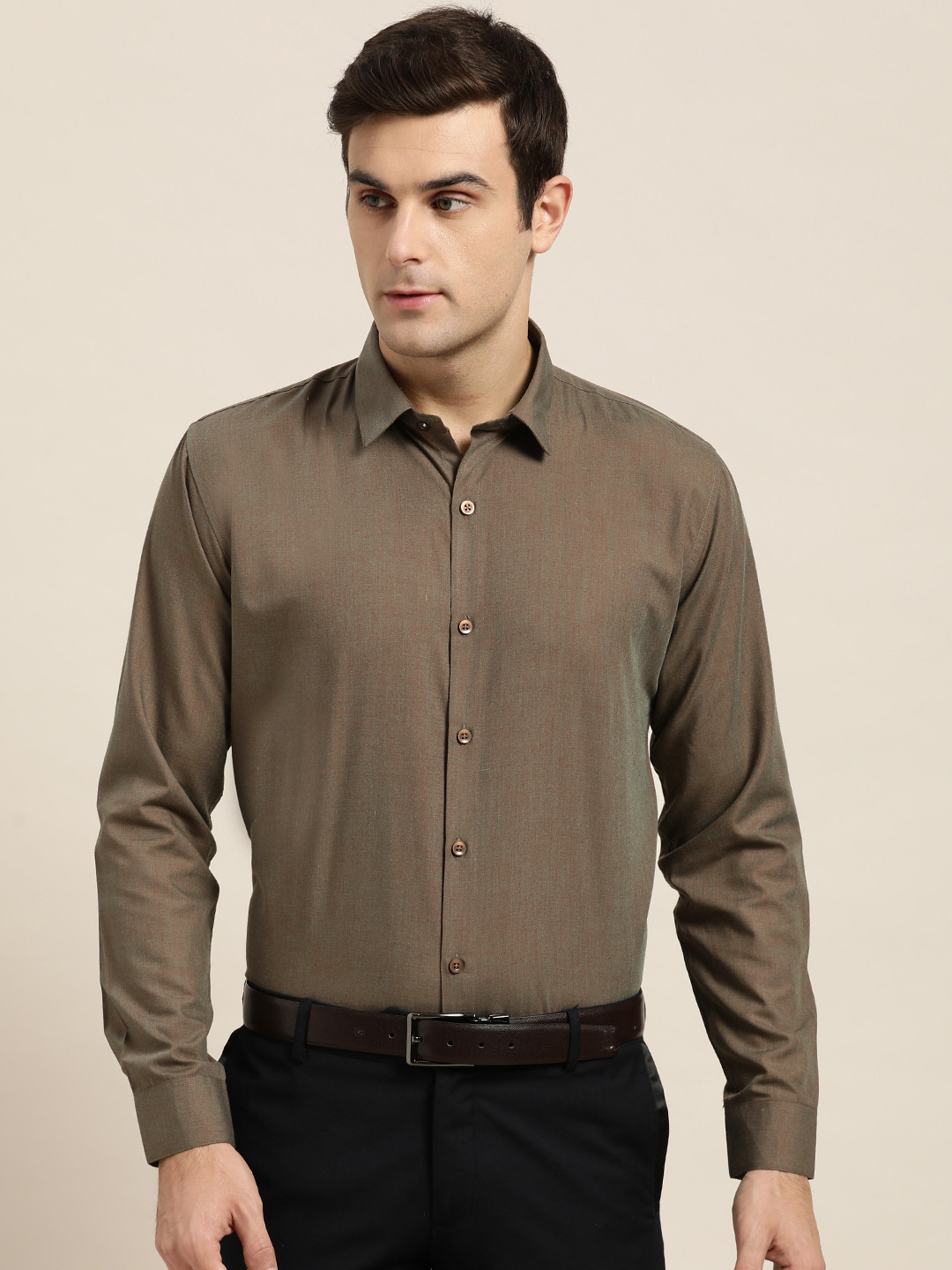 

SOJANYA Men Brown & Green Classic Regular Fit Dual-Toned Formal Shirt