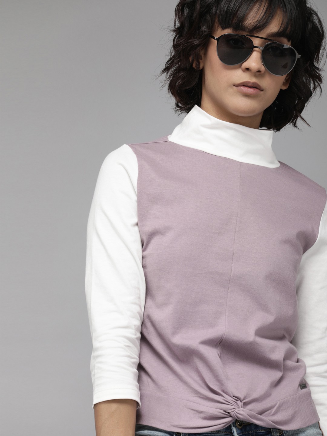 

Roadster Women Mauve Colourblocked Top