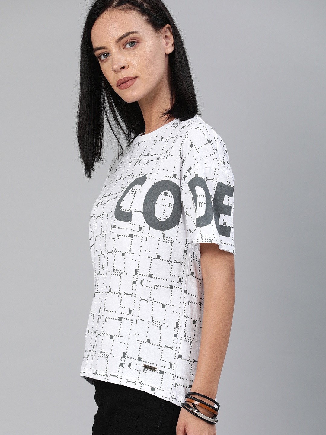 

Roadster Women White Charcoal Grey Geometric Printed Round Neck Relaxed Pure Cotton T-shirt