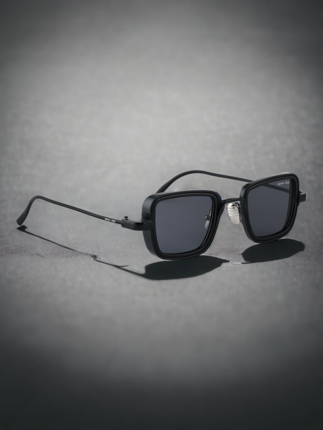 

ROYAL SON Unisex Square Sunglasses CHI0080, Black