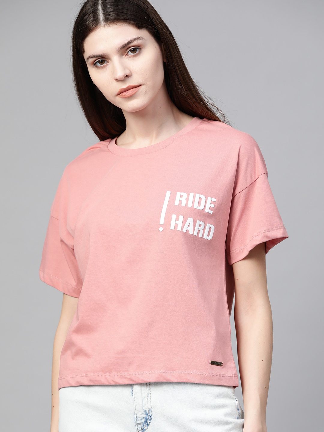

Roadster Women Dusty Pink Solid Round Neck T-shirt