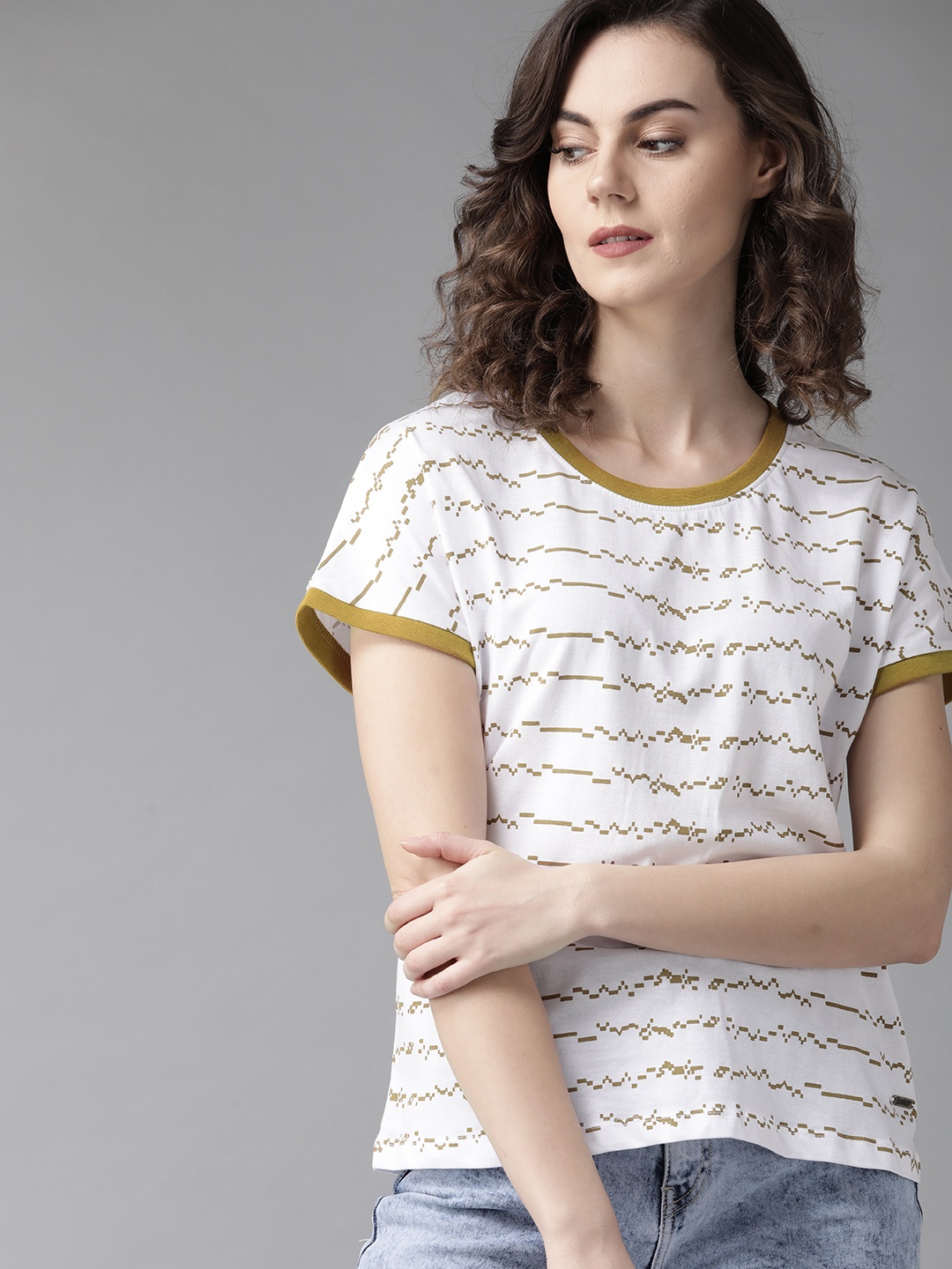 

Roadster Women White Olive Brown Printed Round Neck Pure Cotton T-shirt
