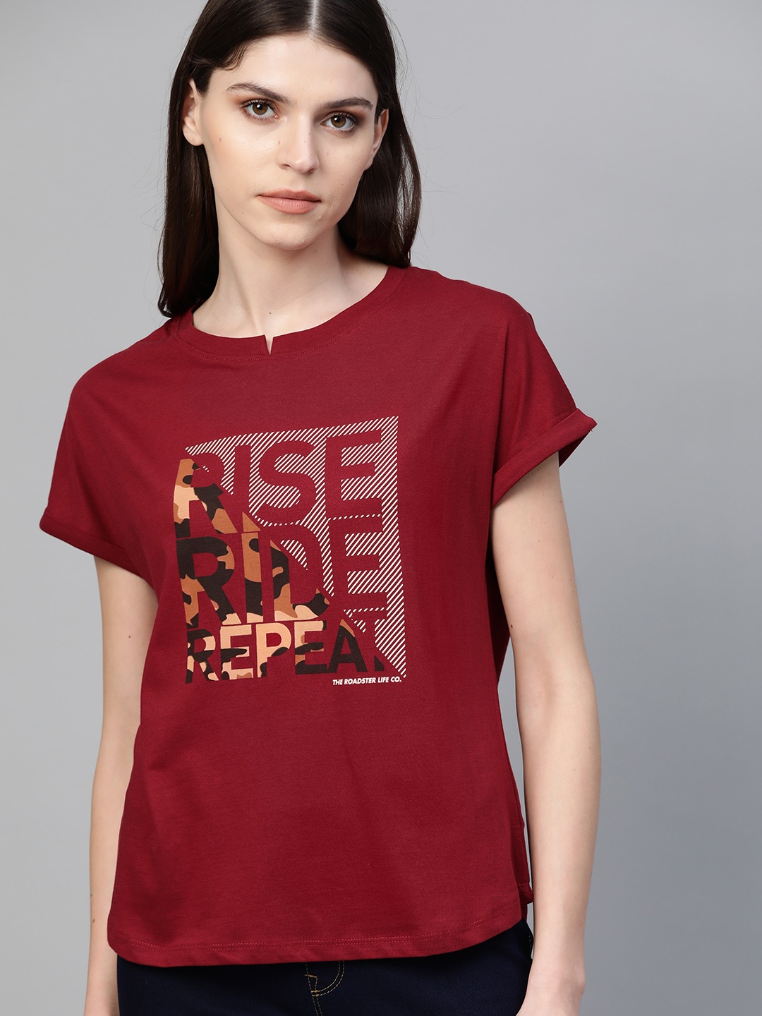 

Roadster Women Maroon & Pink Printed Round Neck T-shirt
