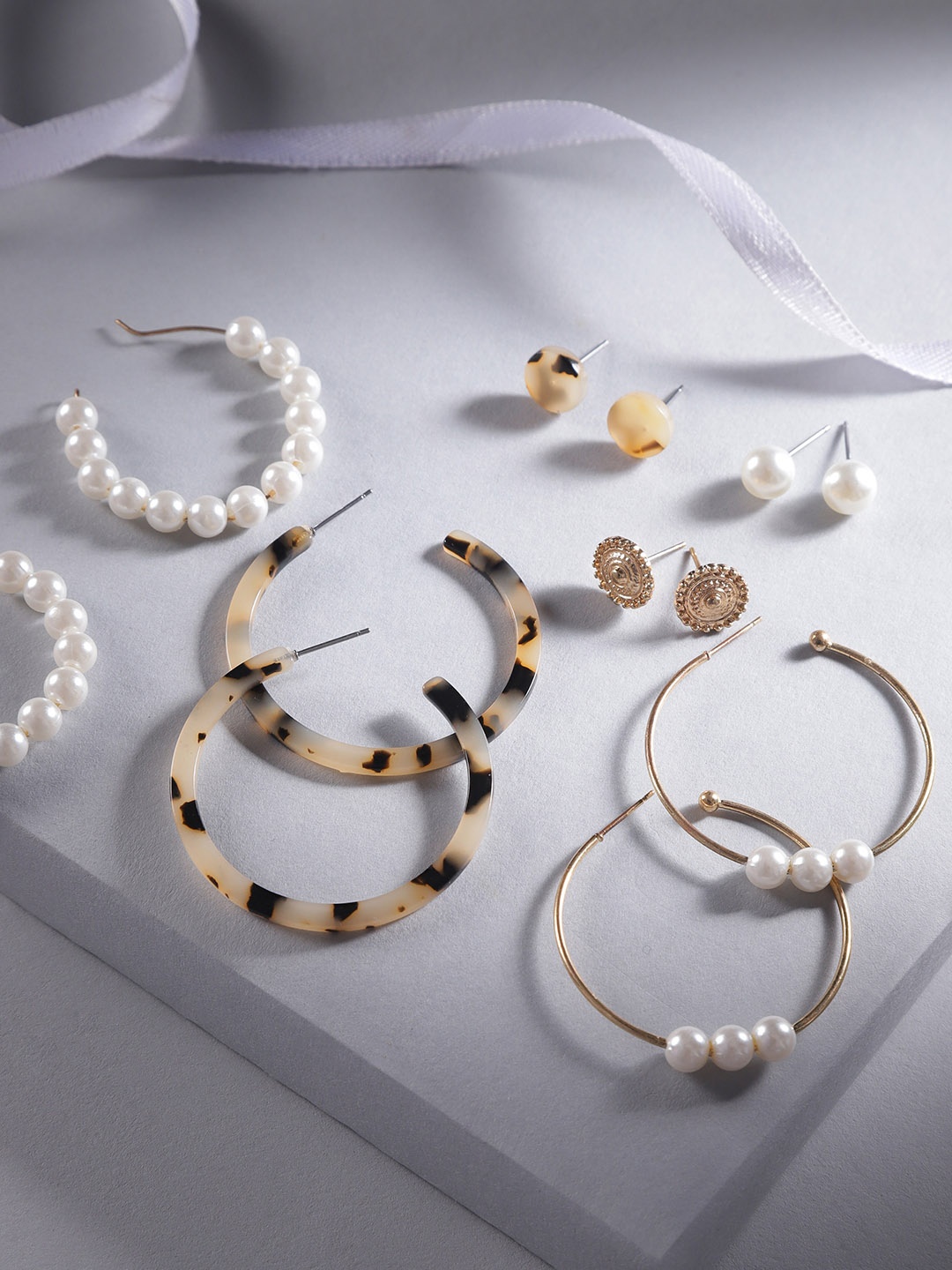 

Jewels Galaxy Set of 6 Earrings, Gold