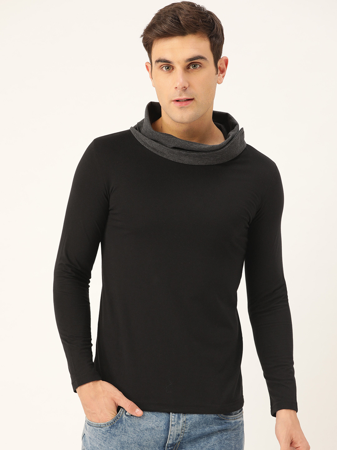 

Seven Rocks Men Black Solid Cowl Neck T-shirt