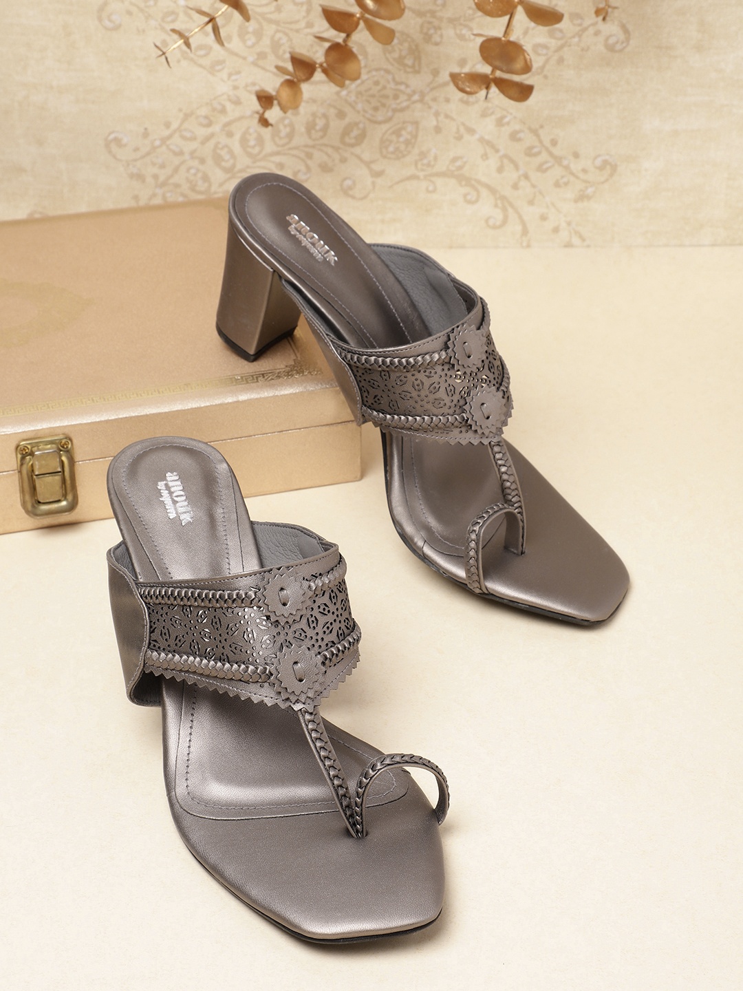 

Anouk Women Gunmetal-Toned Solid Block Heels, Metallic