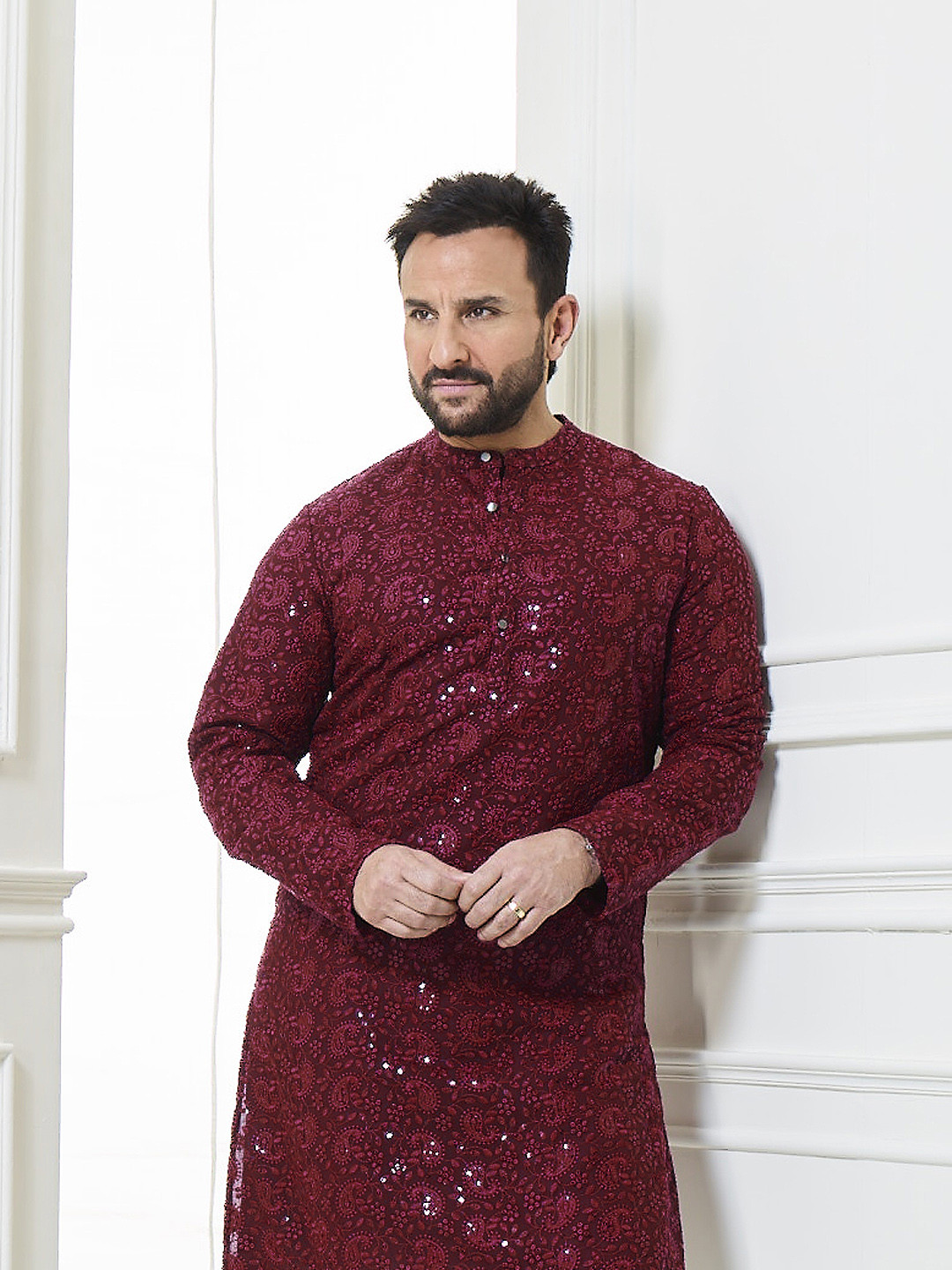 

House of Pataudi Men Burgundy Embroidered & Sequinned Kurta with Churidar
