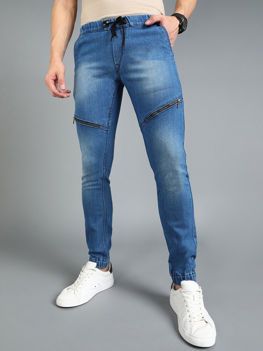 

Urbano Fashion Men Blue Slim Fit Mid-Rise Clean Look Jogger Jeans with Zip Detail