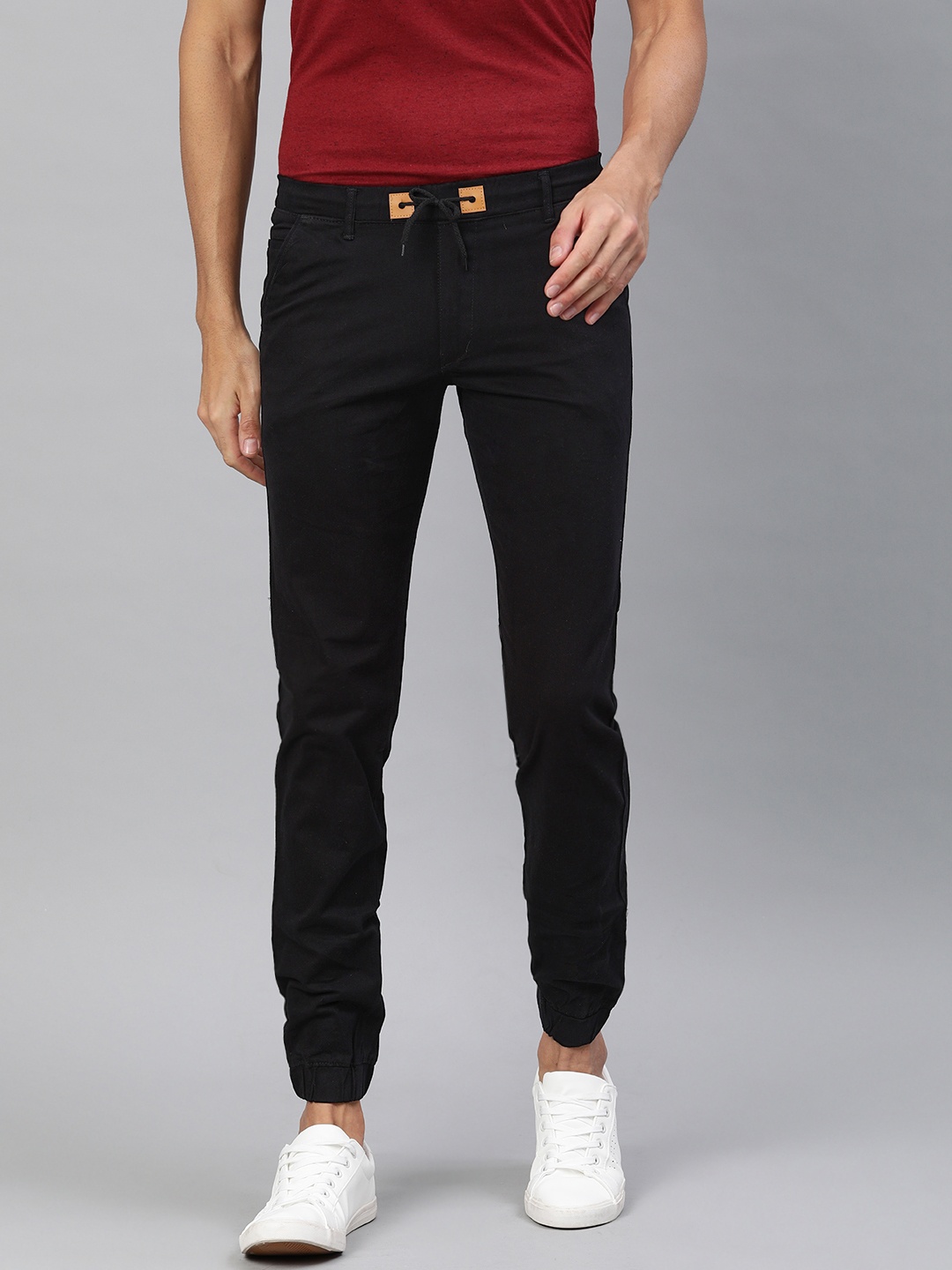 

Urbano Fashion Men Black Slim Fit Solid Joggers