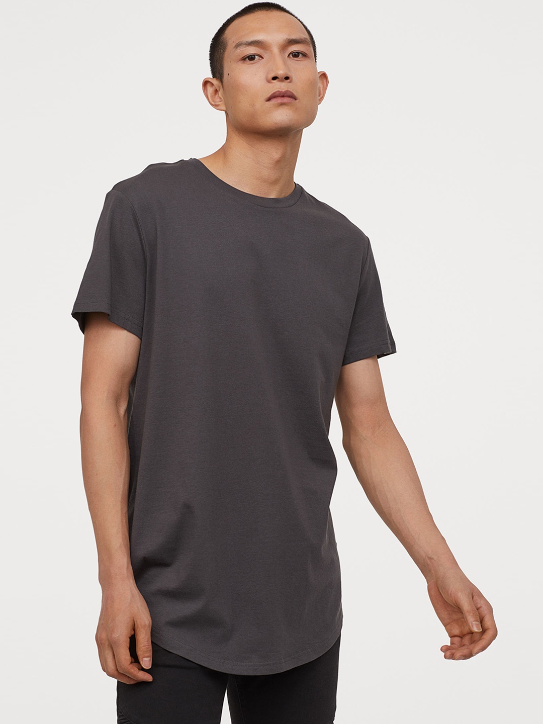 

H&M Men Grey Solid Sustainable T-shirt Long Fit
