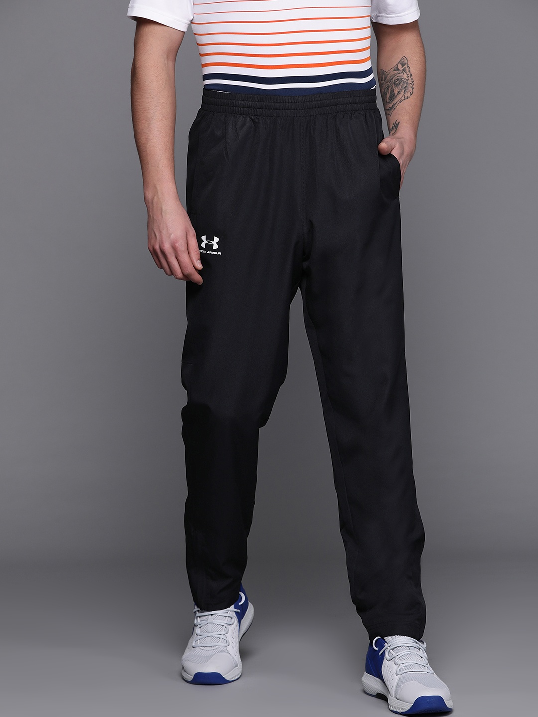 

UNDER ARMOUR Men Vital Woven Solid Track Pants, Black