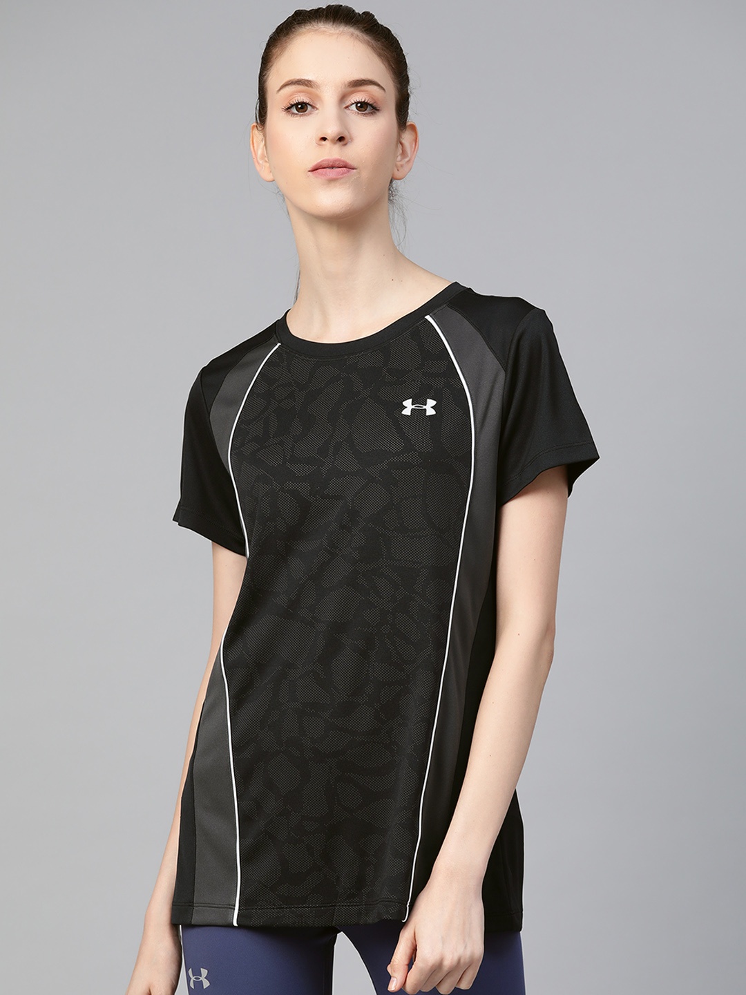 

UNDER ARMOUR Women Black & Grey Jacquard Patterned Tech T-Shirt