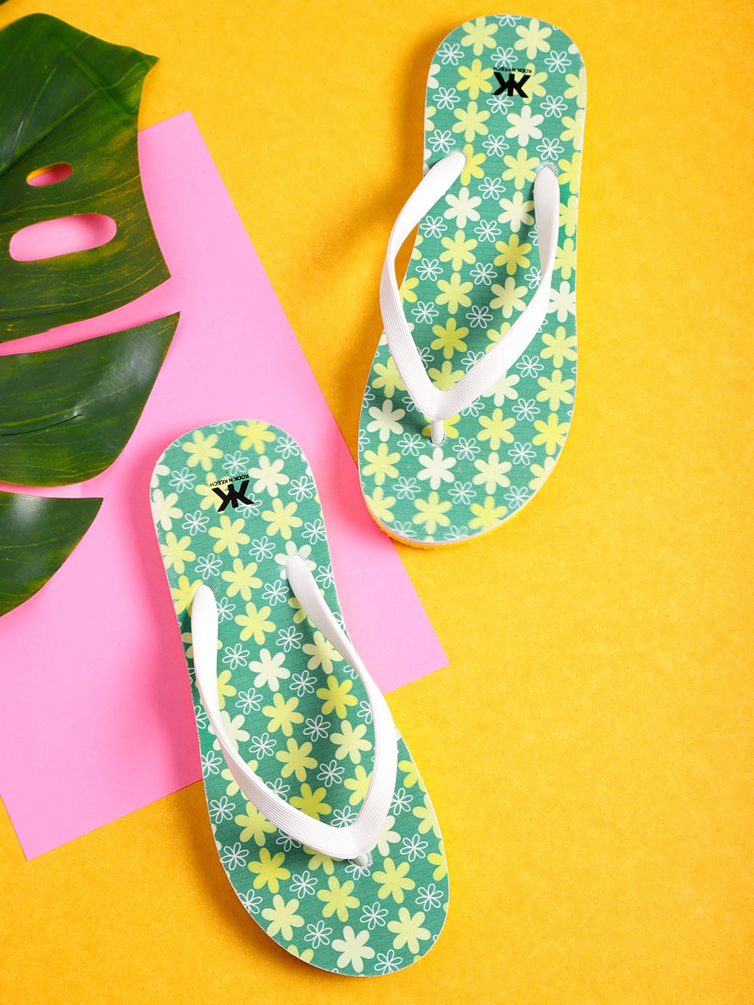 

Kook N Keech Women White & Green Printed Thong Flip-Flops