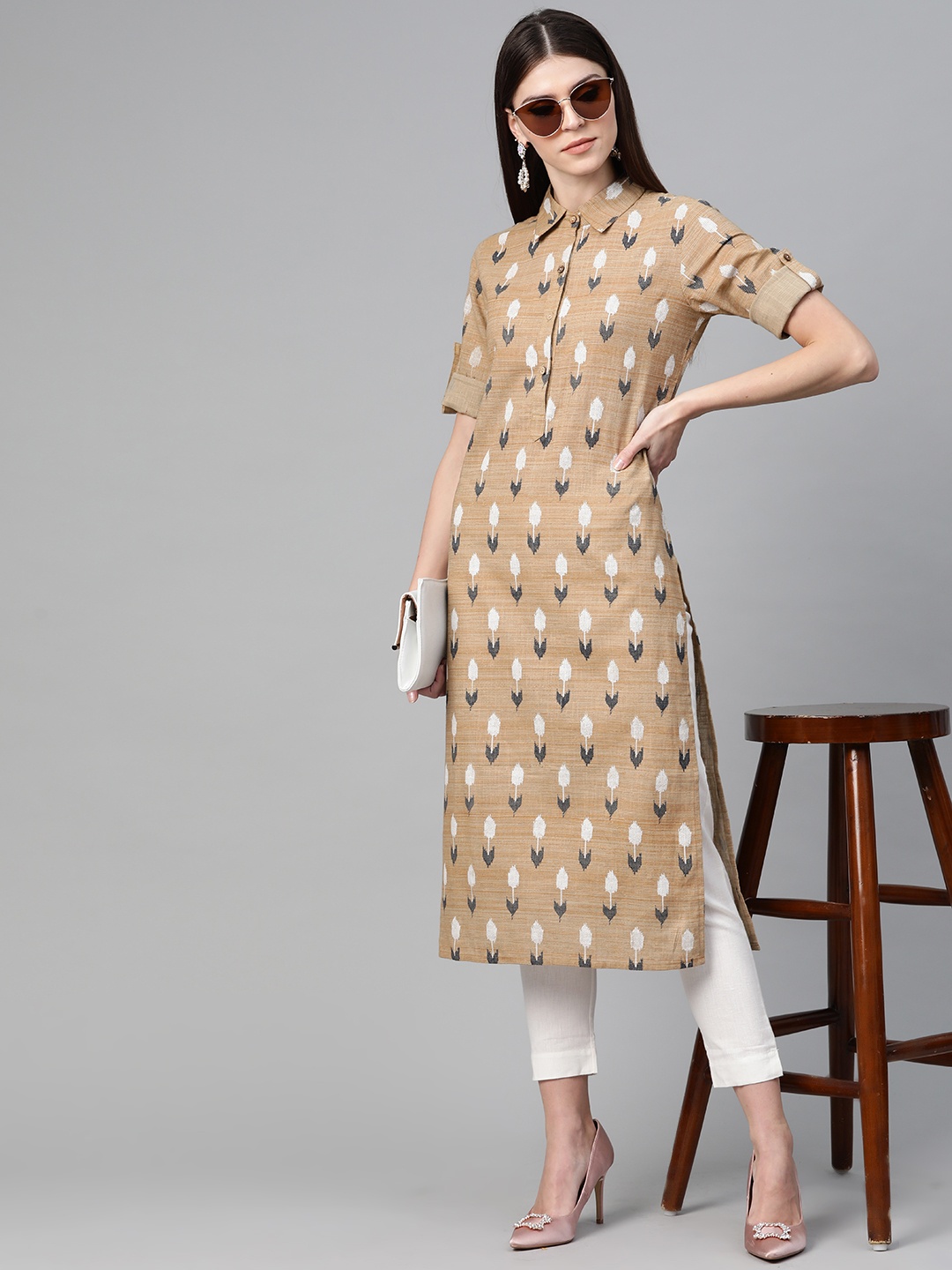 

See Designs Women Beige & White Screen Print Straight Kurta