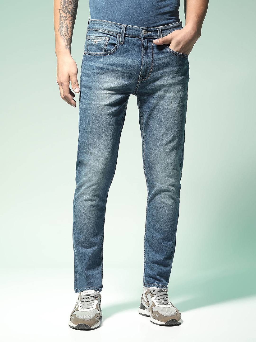

Flying Machine Men Blue DJango Regular Fit Mid-Rise Clean Look Stretchable Jeans