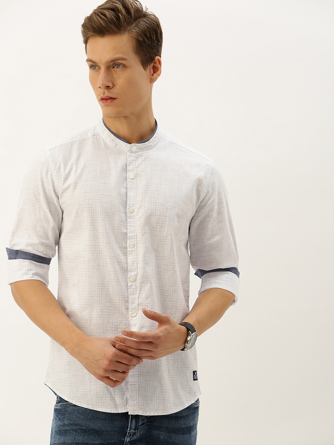

Flying Machine Men White & Navy Blue Slim Fit Self Design Casual Shirt