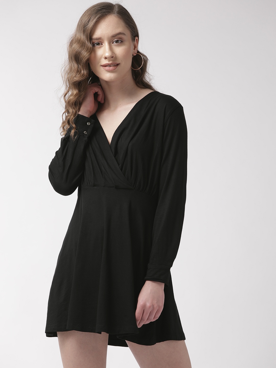 

Sera Women Black Solid Wrap Dress