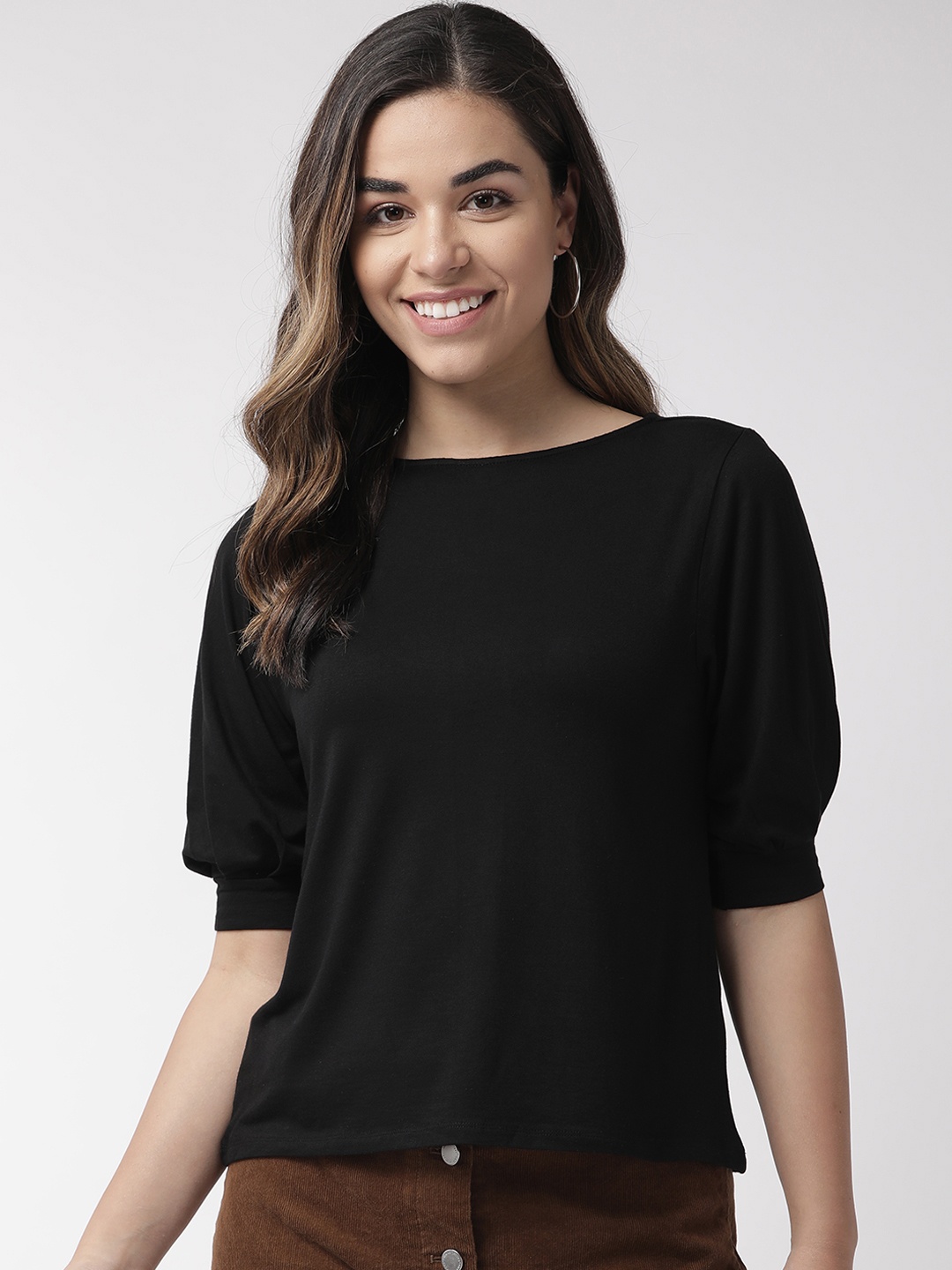 

Sera Women Black Solid Top