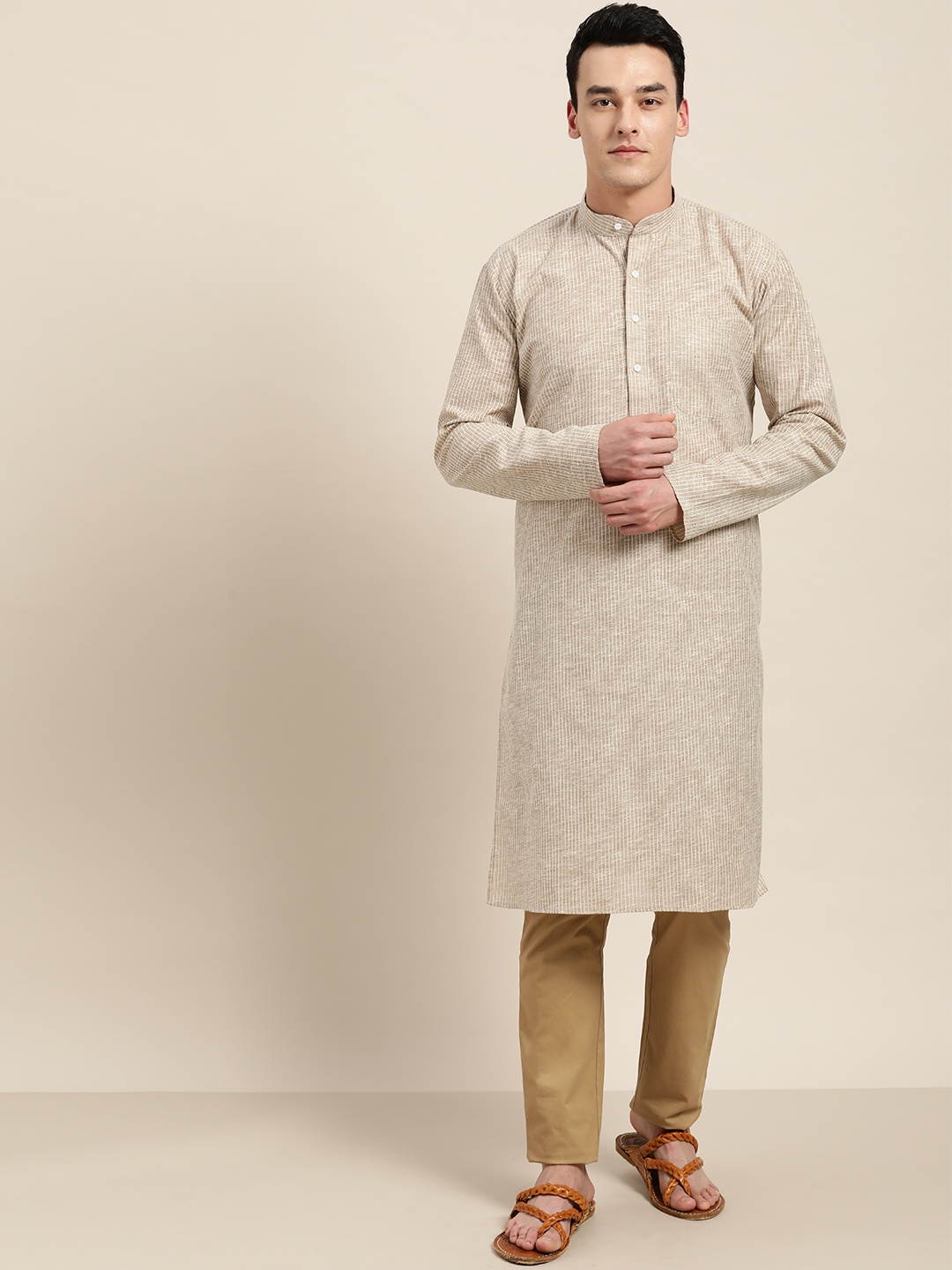 

SOJANYA Men Beige & White Striped Straight Kurta