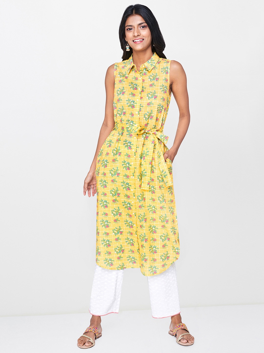 

Global Desi Women Yellow & Green Printed Straight Kurta