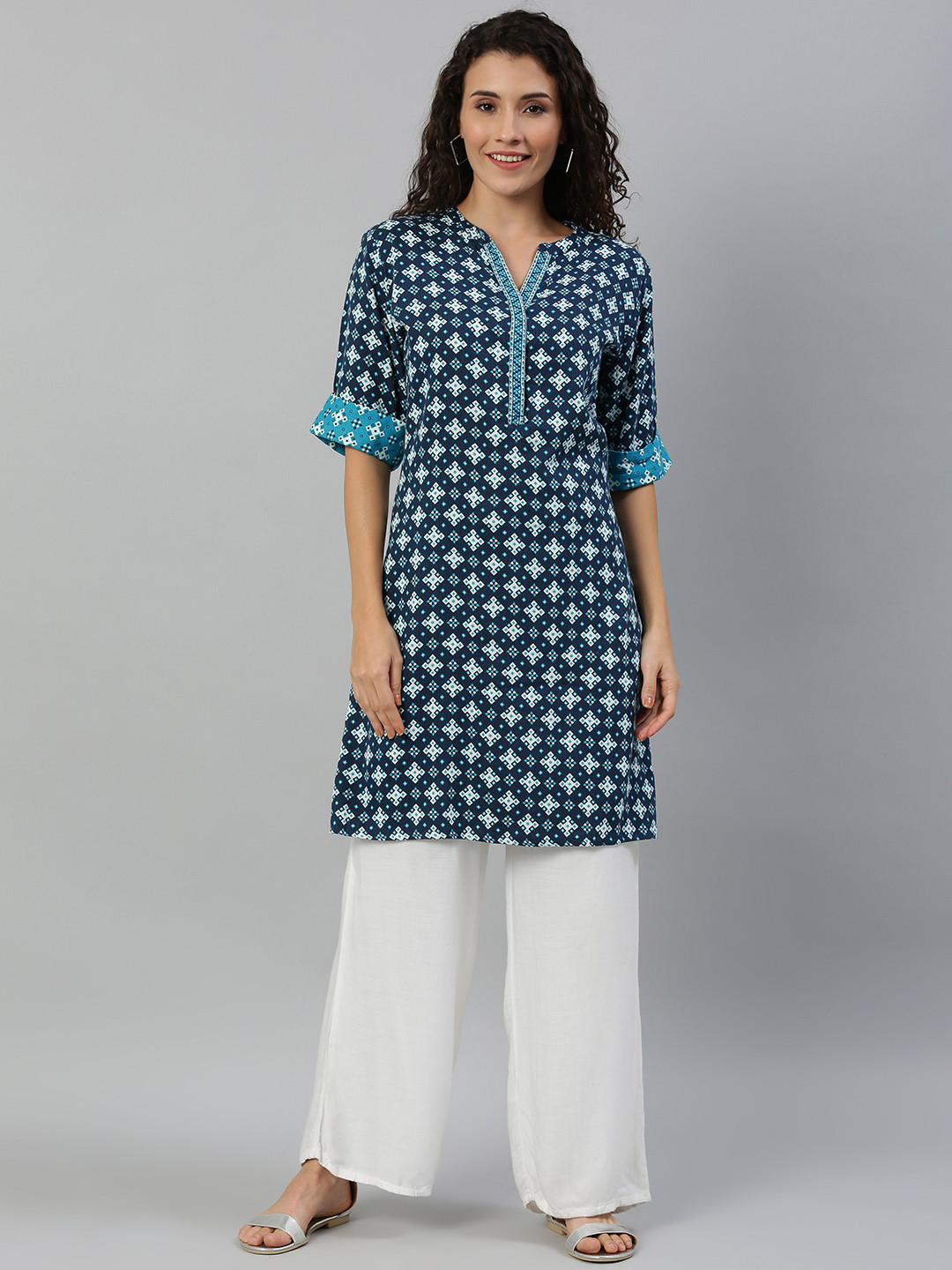 

Global Desi Women Navy Blue & White Printed Straight Kurta