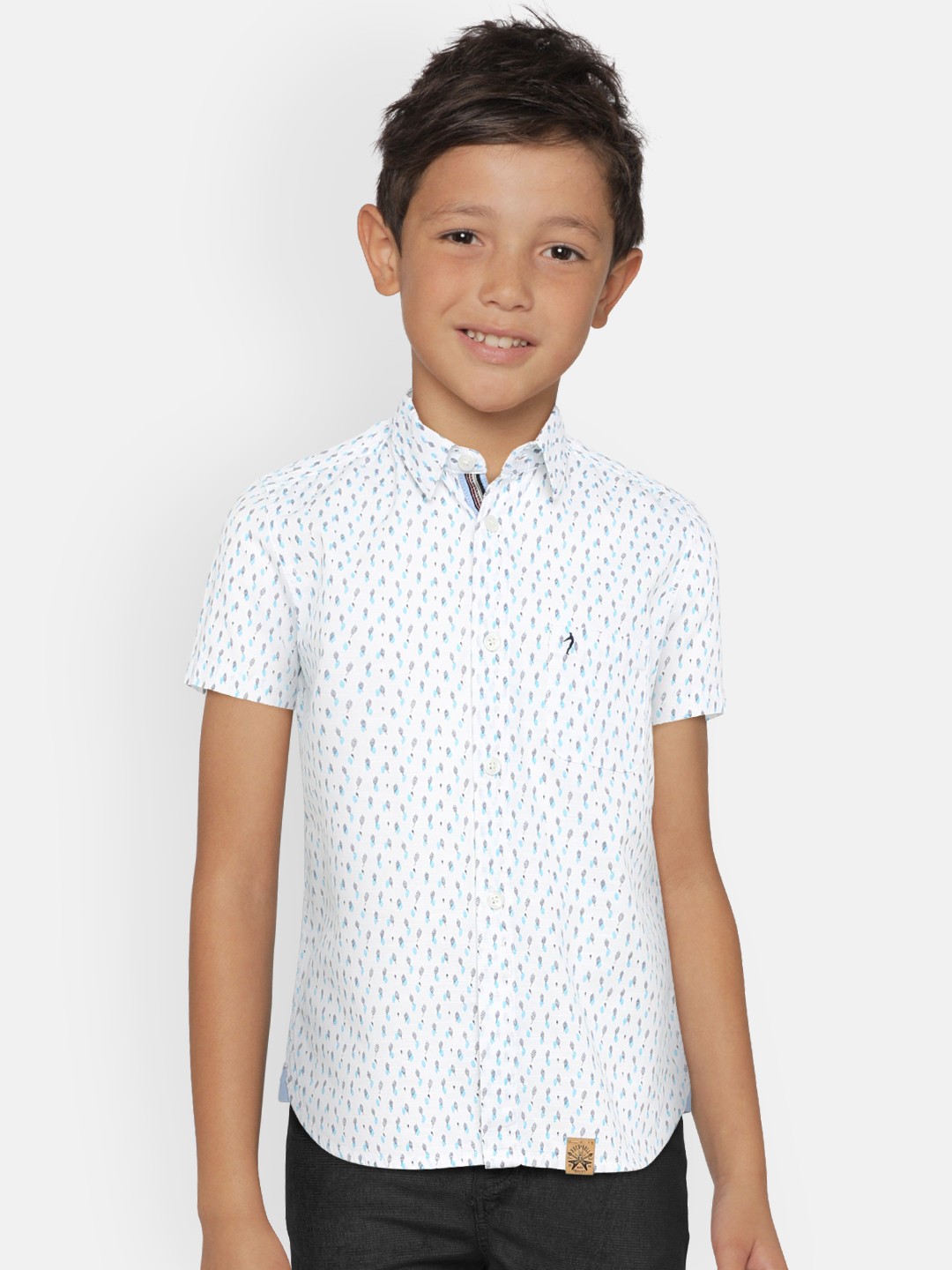 

Indian Terrain Boys White & Blue Regular Fit Printed Casual Shirt
