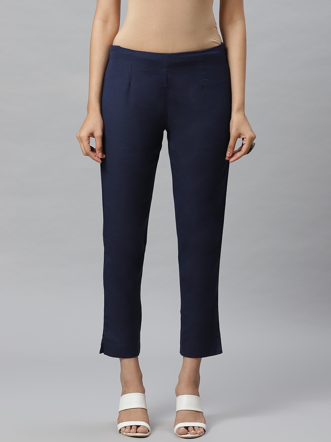 

W Women Navy Blue Slim Fit Solid Cropped Regular Trousers