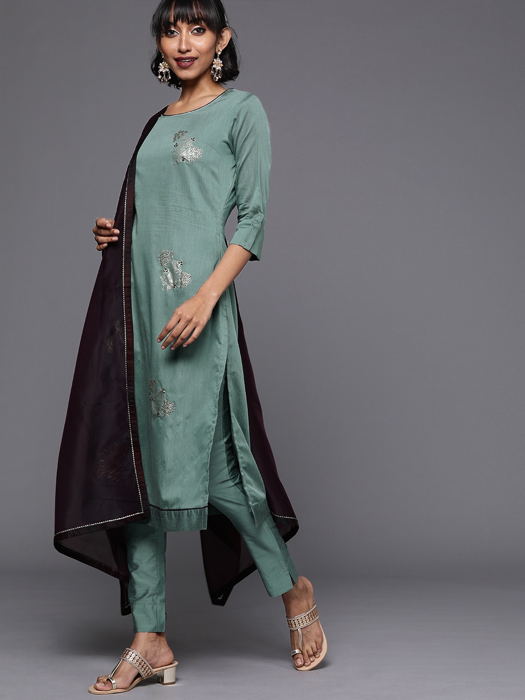 

Inddus Women Green & Burgundy Embroidered Kurta with Trousers & Dupatta