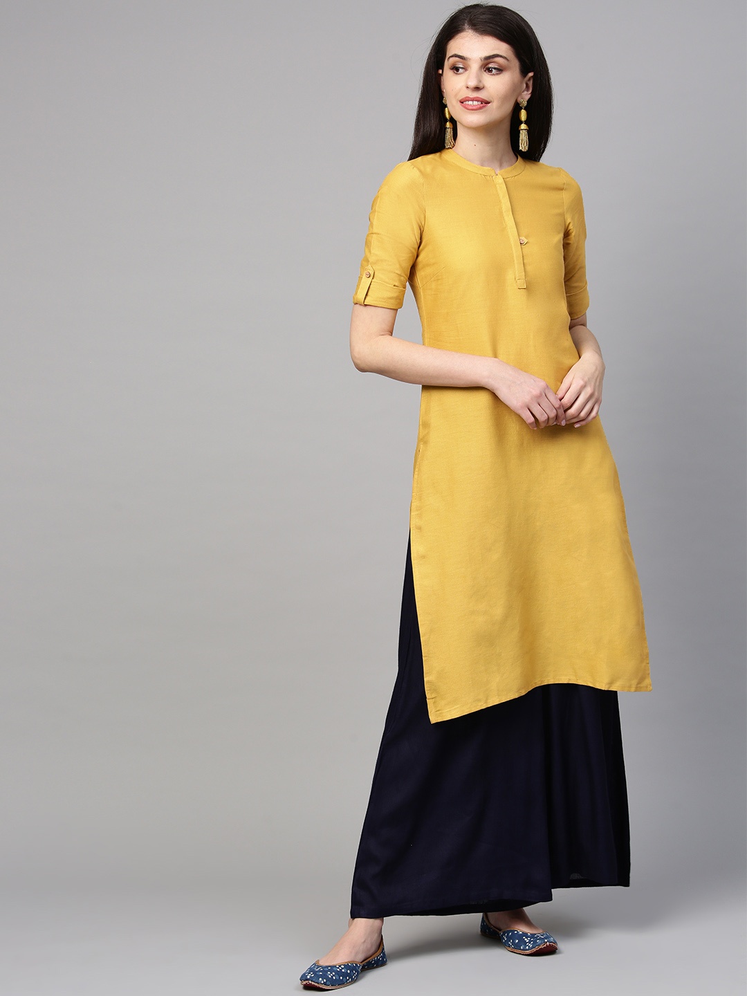 

AURELIA Women Mustard Yellow Solid Straight Kurta