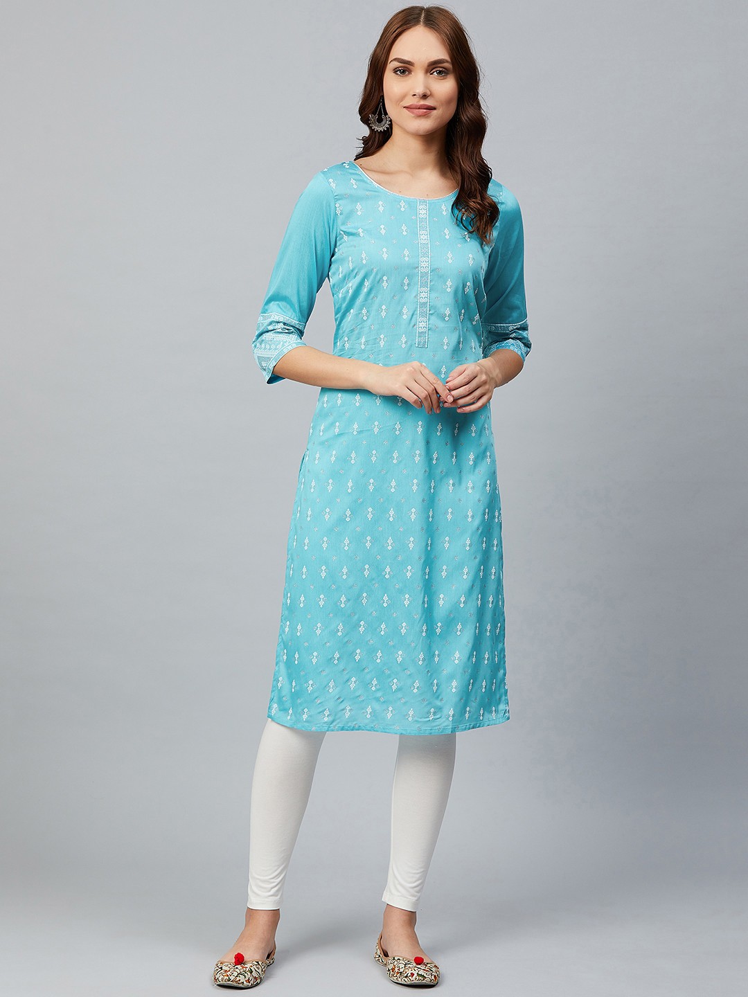 

AURELIA Women Blue & White Printed Straight Kurta