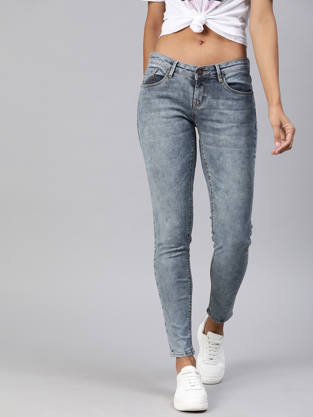 

HERE&NOW Women Blue Skinny Fit Mid-Rise Clean Look Stretchable Jeans