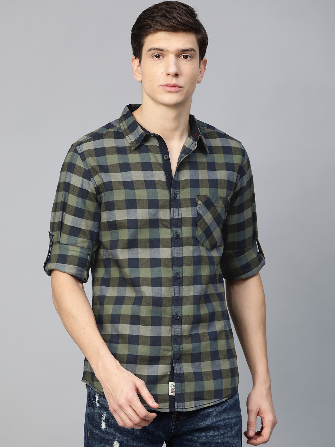 

Roadster Men Green & Blue Regular Fit Checked Casual Shirt