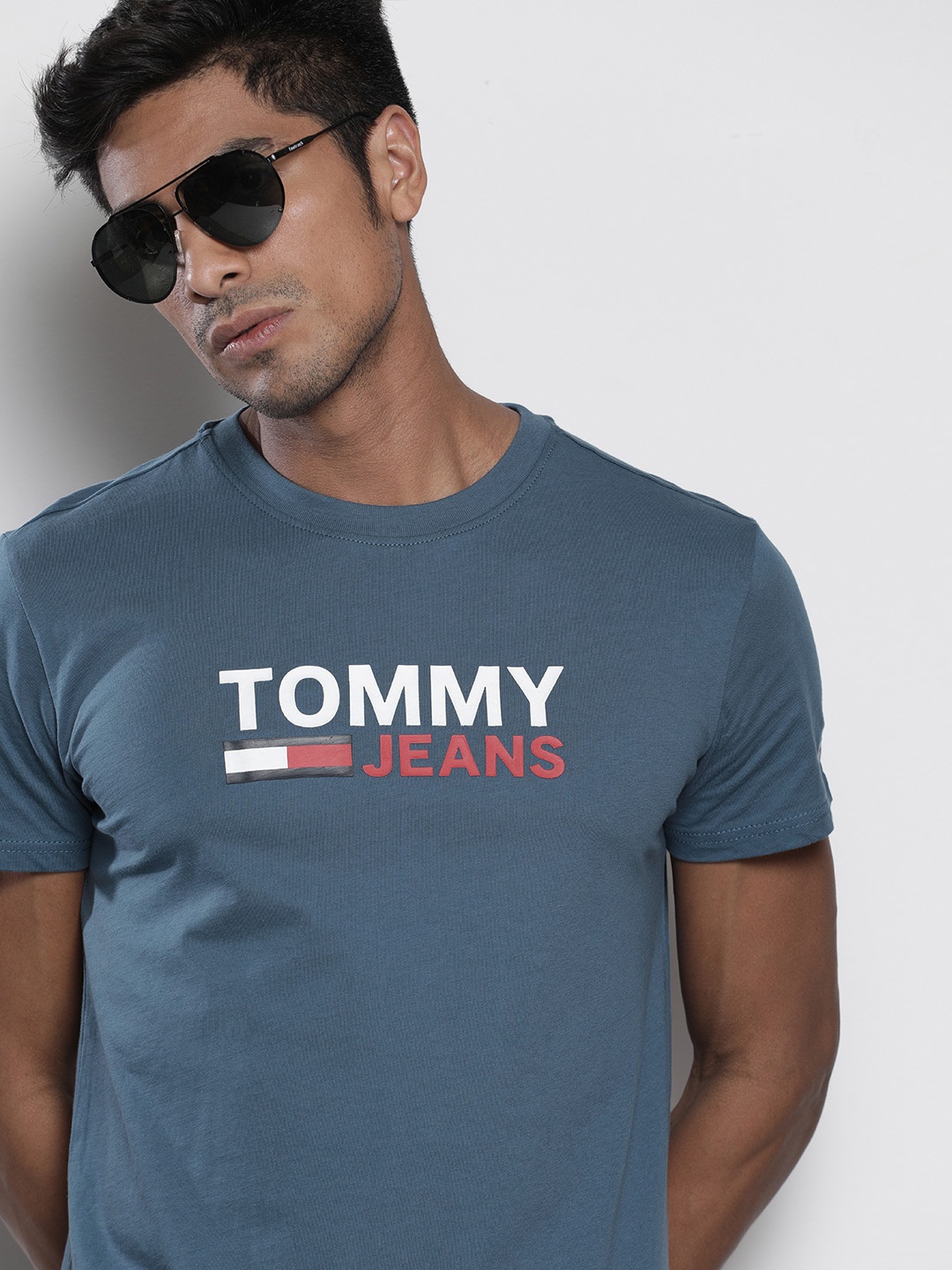 

Tommy Hilfiger Men Blue Printed Round Neck T-shirt