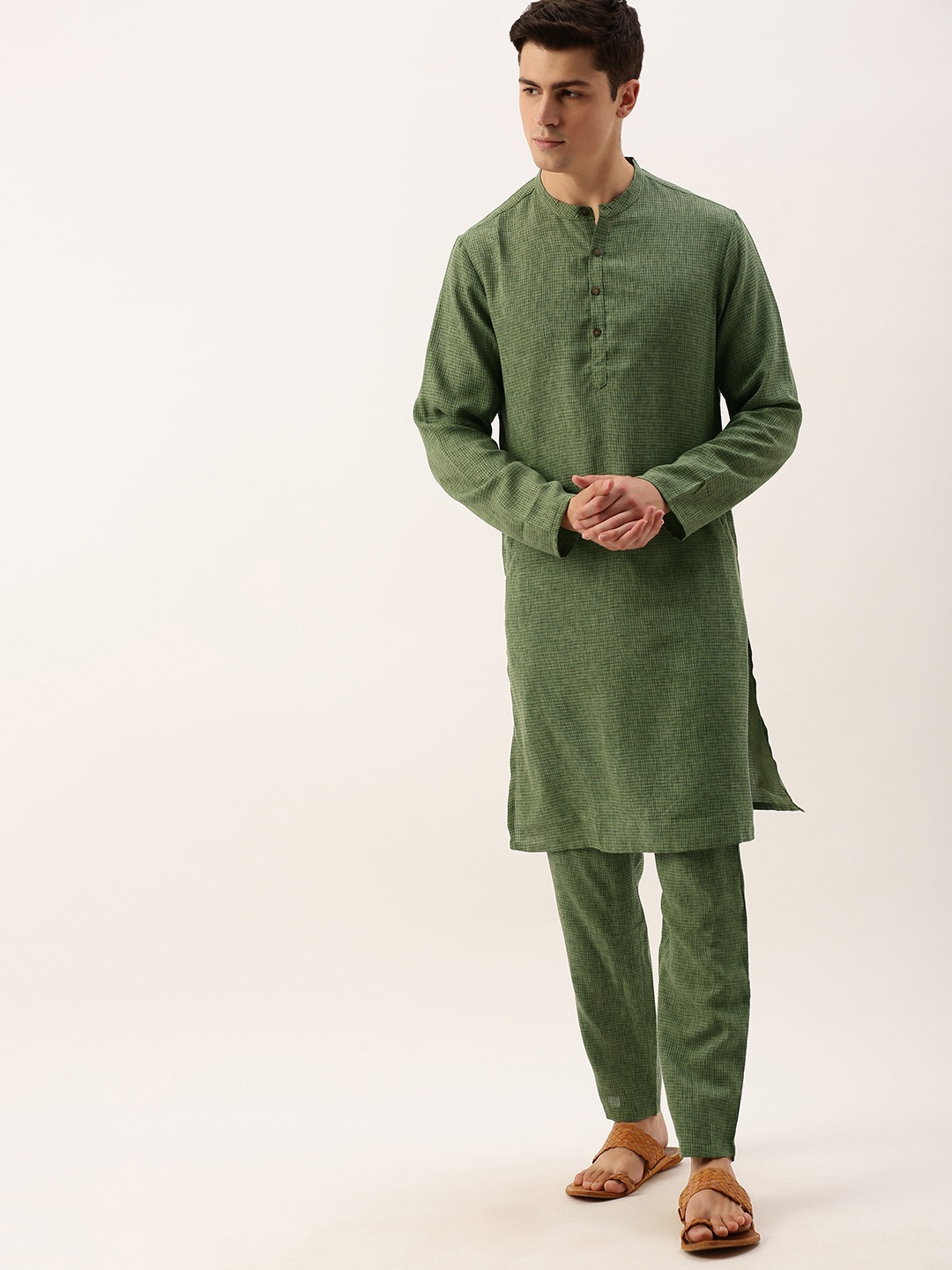 

House of Pataudi Men Green Self Checked Kurta with Trousers