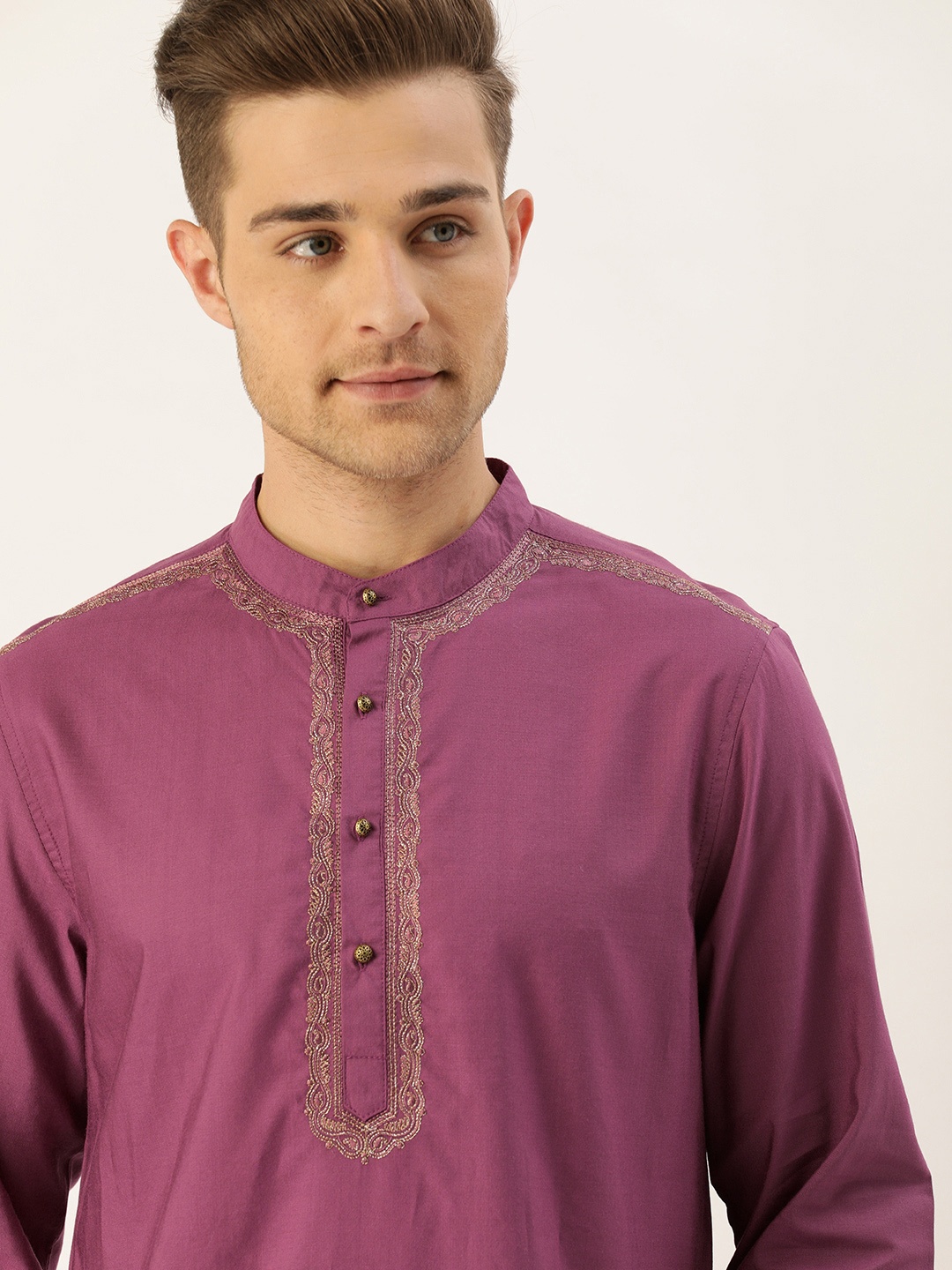 

House of Pataudi Men Pink Solid Straight Kurta with Embroidery