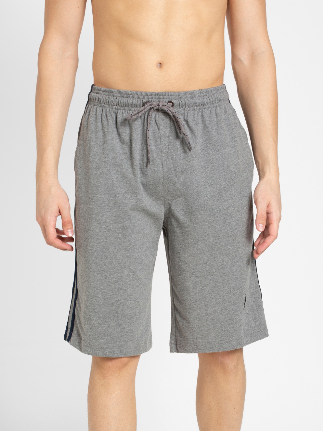

Jockey Men Grey Melange Solid Lounge Shorts