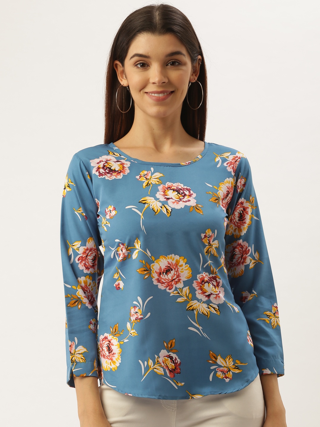 

Darzi Women Blue & White Printed Top