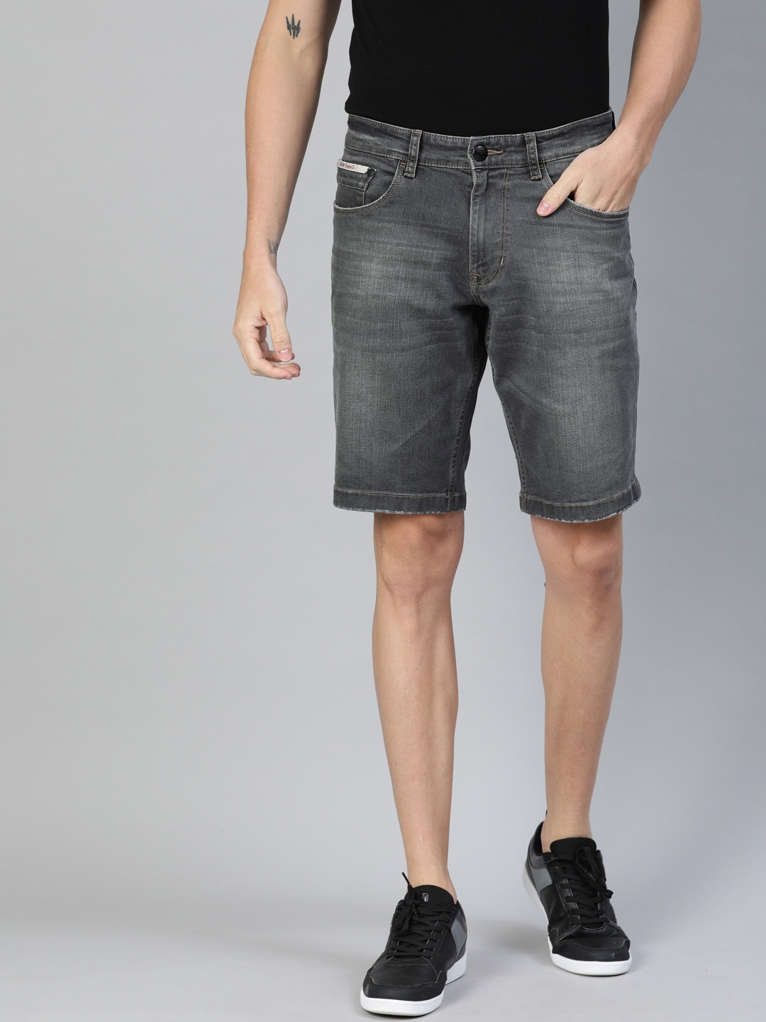 

U.S. Polo Assn. Denim Co. Men Grey Washed Comfort Slim Fit Denim Shorts