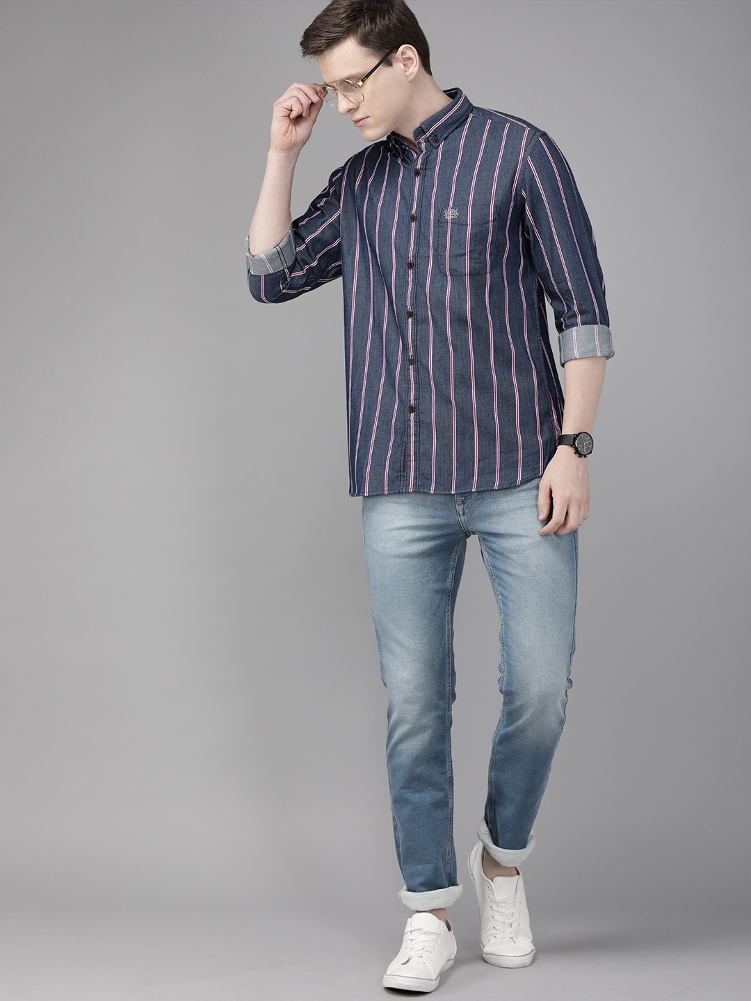 

U.S. Polo Assn. Denim Co. Men Blue & Red Slim Fit Striped Chambray Casual Shirt